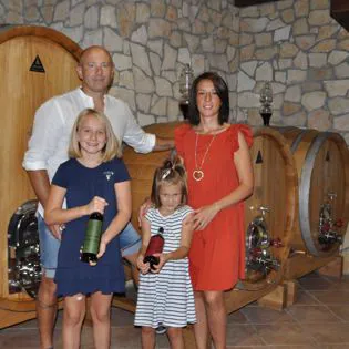 Cristina e alberto con le figlie benedetta e angelica